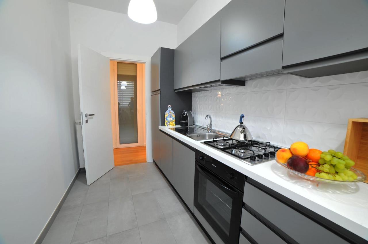 Home 22 Appartamento In Centro Storico - 카타니아 외부 사진