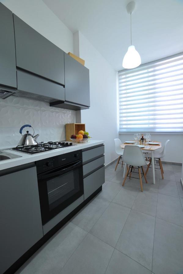 Home 22 Appartamento In Centro Storico - 카타니아 외부 사진